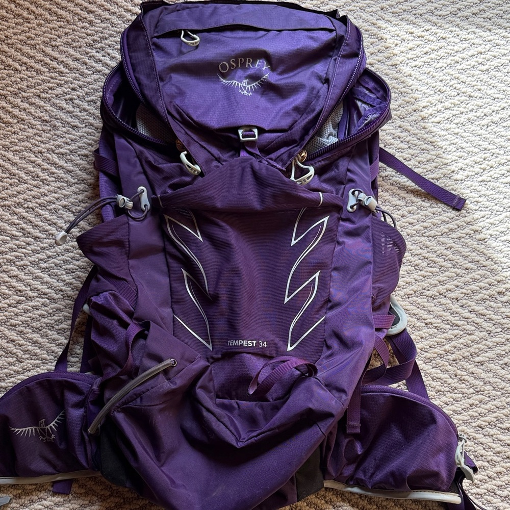 Osprey Tempest 34 in Rich Purple